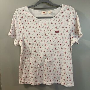 Levi’s Flower Top